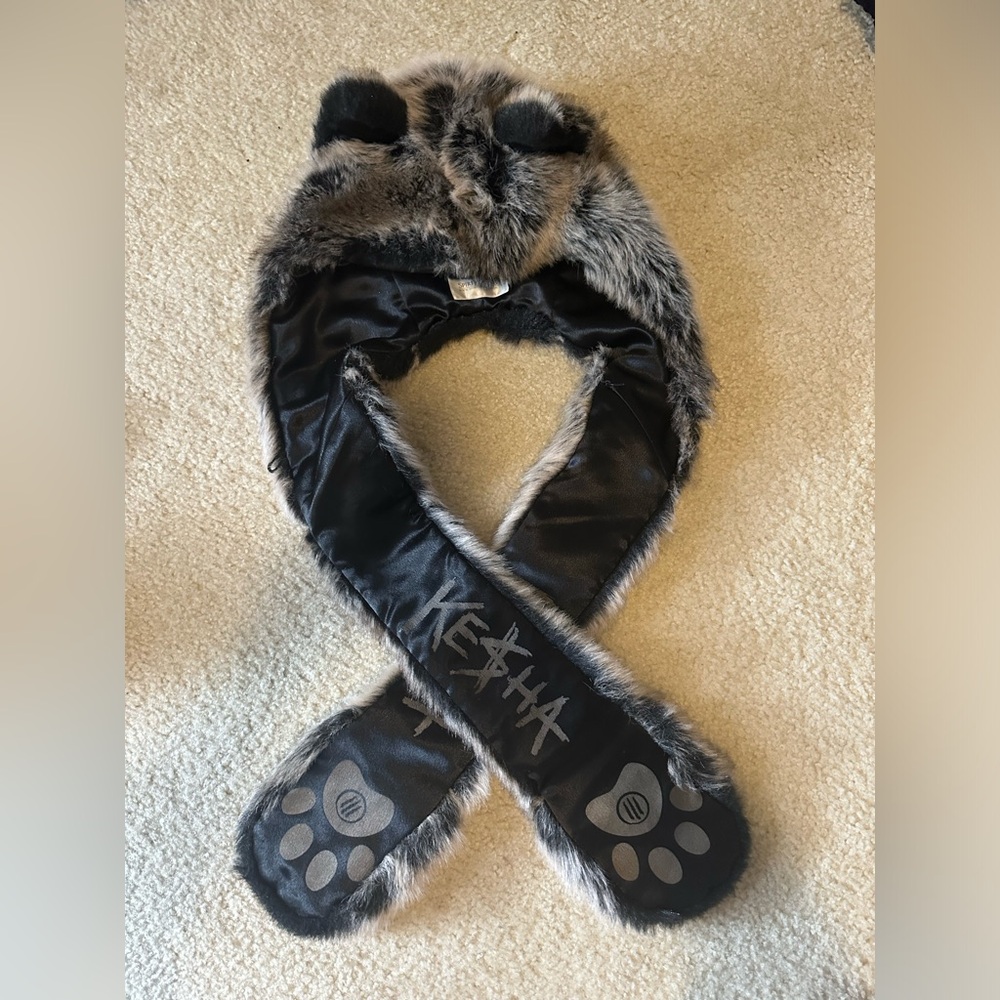 Kesha SpiritHoods Grey Wolf Spirit Hood